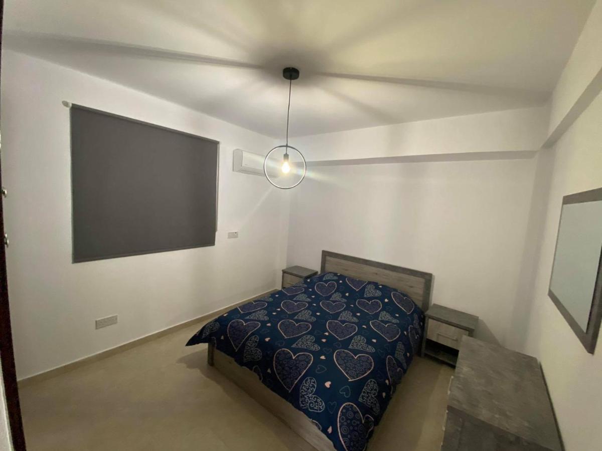 Cosy Apartment In Kato Paphos With Pool Access ภายนอก รูปภาพ